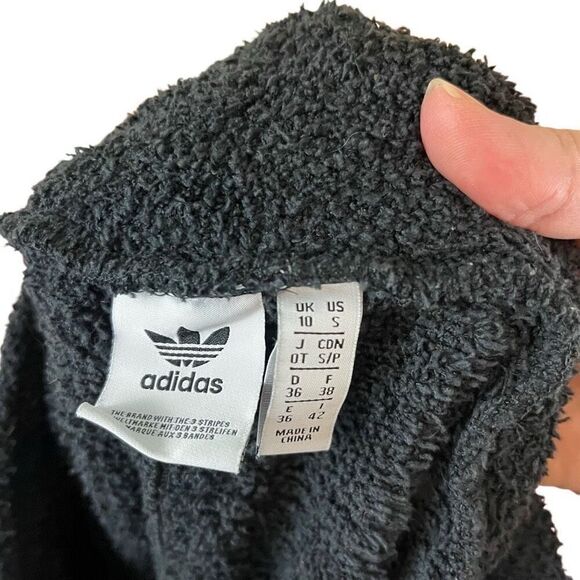 Adidas  Lounge Black Shorts Small Fuzzy Teddy Sherpa Fleece Athleisure - Picture 3 of 4